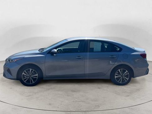Used 2024 Kia Forte LXS FWD image 2