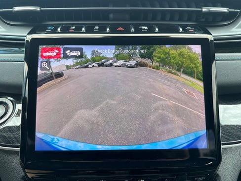 Used 2023 Jeep Grand Cherokee Trailhawk w/ Luxury Tech Group III AWD/4WD image 38