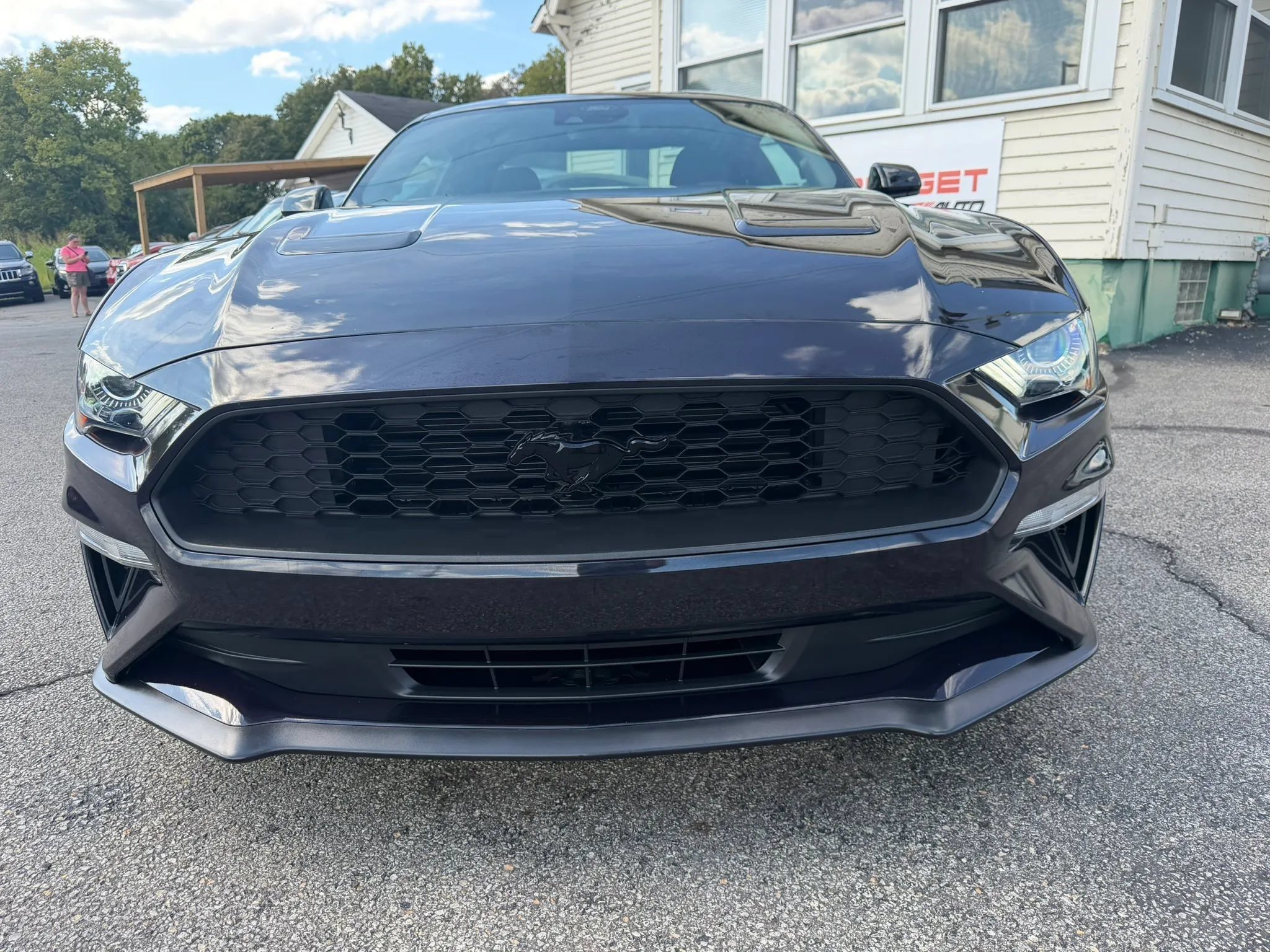 Used 2022 Ford Mustang Coupe w/ Black Accent Package RWD image 18