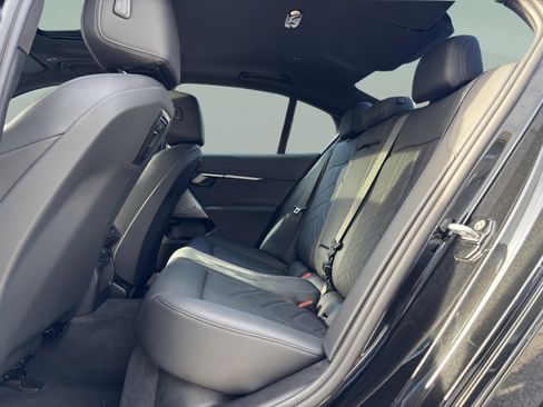 Used 2025 BMW 530i w/ M Sport Package image 26