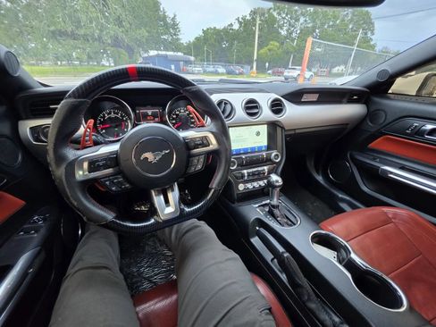 Used 2015 Ford Mustang Premium RWD image 18