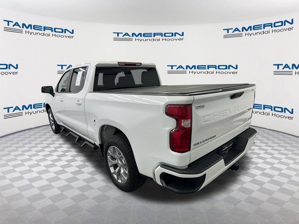 Used 2022 Chevrolet Silverado 1500 RST AWD/4WD image 3