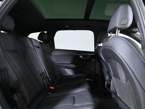 Certified 2025 Audi Q7 3.0T Premium Plus w/ Premium Plus Package image 17