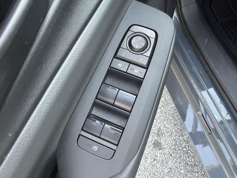 Used 2025 Toyota Prius LE FWD image 15