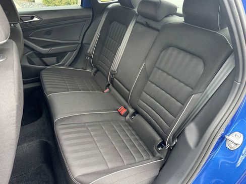 Used 2024 Volkswagen Jetta Sport image 17