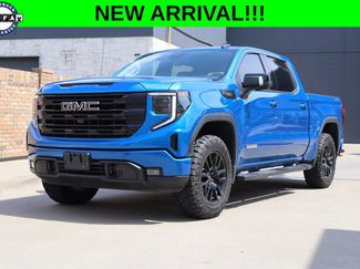 Used 2022 GMC Sierra 1500 Elevation w/ Elevation Premium Package AWD/4WD video 1