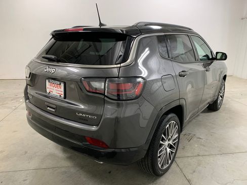 Used 2022 Jeep Compass Limited w/ Elite Group image 8