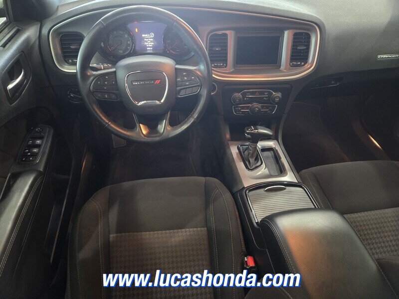 Used 2022 Dodge Charger SXT w/ Blacktop Package RWD image 9