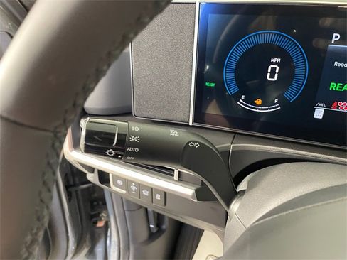 New 2026 Hyundai Santa Fe SE image 11