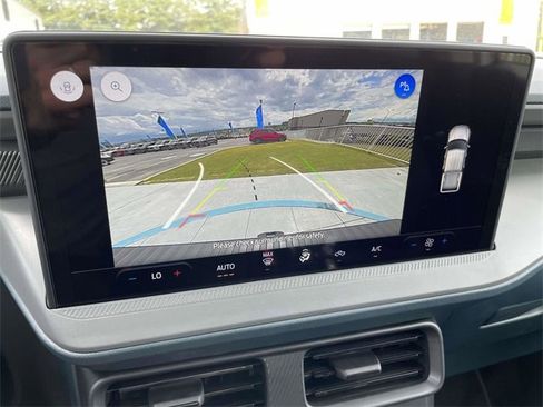 New 2025 Ford Maverick XL image 14