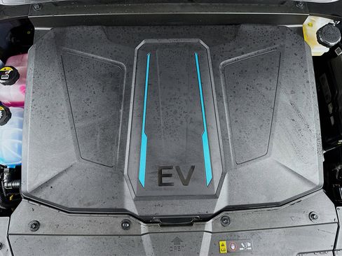 Used 2024 Hyundai Ioniq 5 SEL image 33