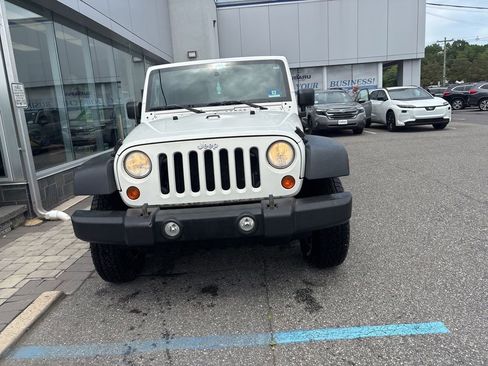 Used 2010 Jeep Wrangler Unlimited Sport AWD/4WD image 4
