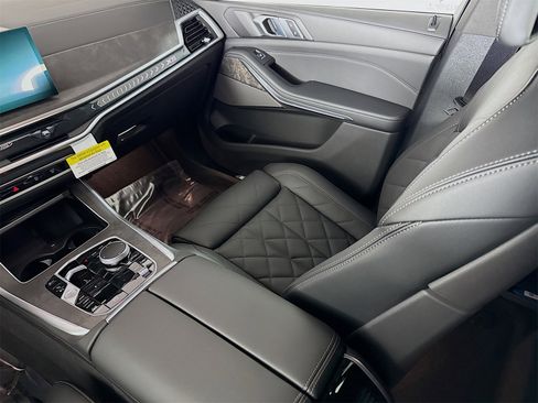 New 2026 BMW X5 xDrive50e w/ M Sport Package image 25