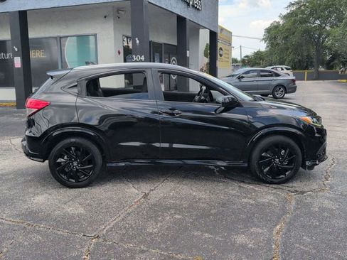 Used 2021 Honda HR-V Sport image 4