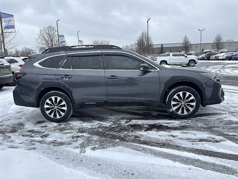Used 2024 Subaru Outback Limited XT image 12
