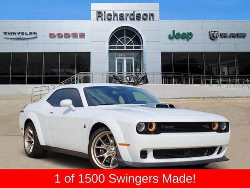 Used 2023 Dodge Challenger R/T Scat Pack RWD image 1