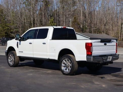 Used 2022 Ford F250 Platinum image 4