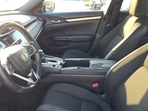 Used 2019 Honda Civic Sport image 17