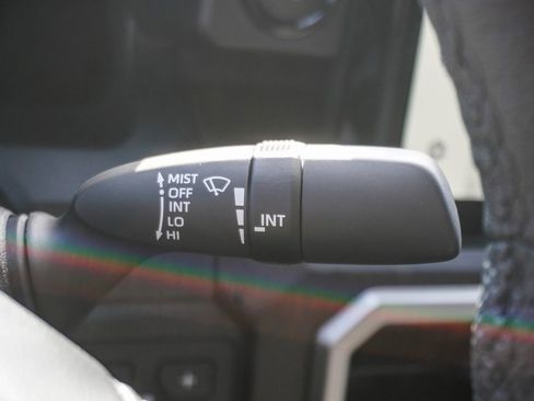 Used 2025 Toyota Tacoma Limited image 19