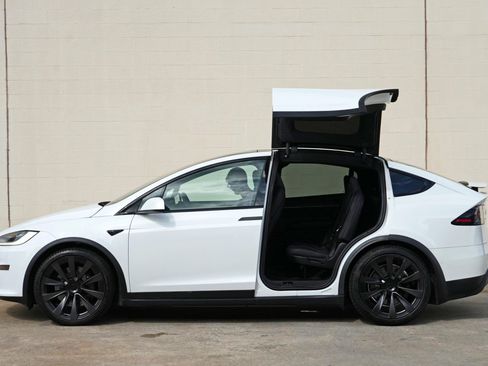 Used 2023 Tesla Model X AWD/4WD image 52