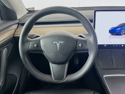 Used 2023 Tesla Model 3 Standard Range image 17