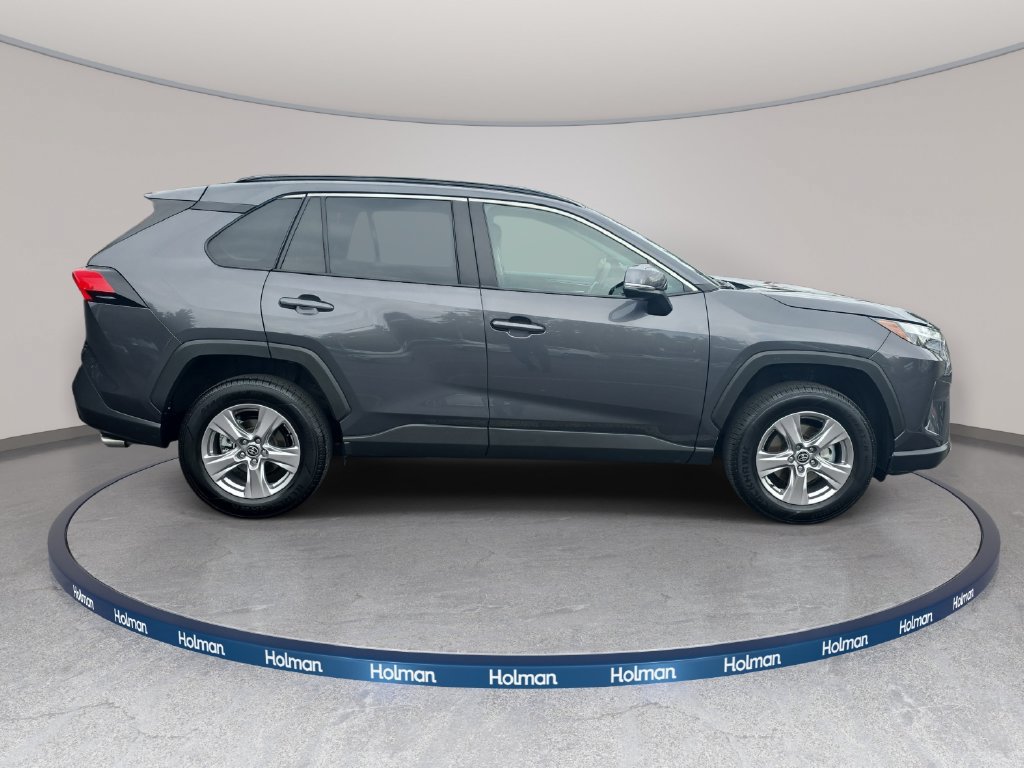 Used 2025 Toyota RAV4 XLE AWD/4WD image 5
