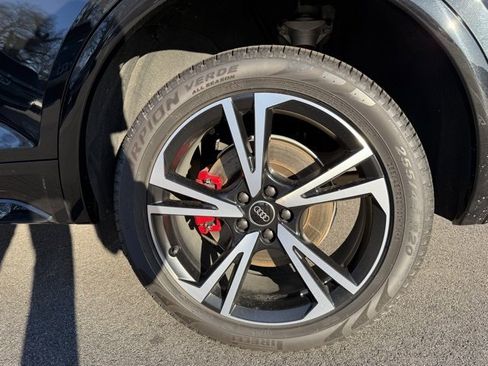 Used 2025 Audi Q5 2.0T Premium Plus w/ Premium Plus Package image 14