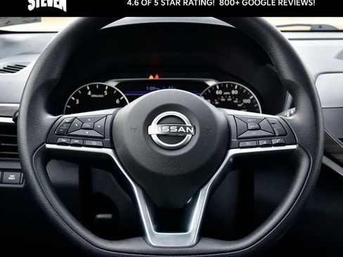 Used 2024 Nissan Altima 2.5 SV image 15