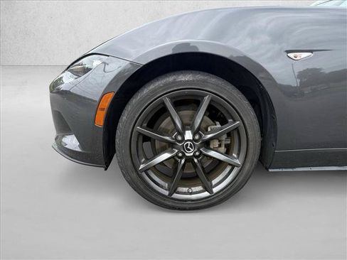 Used 2018 MAZDA MX-5 Miata RF Club RWD image 24