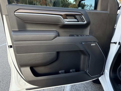 Used 2025 Chevrolet Silverado 1500 LT Trail Boss w/ Convenience Package II image 17