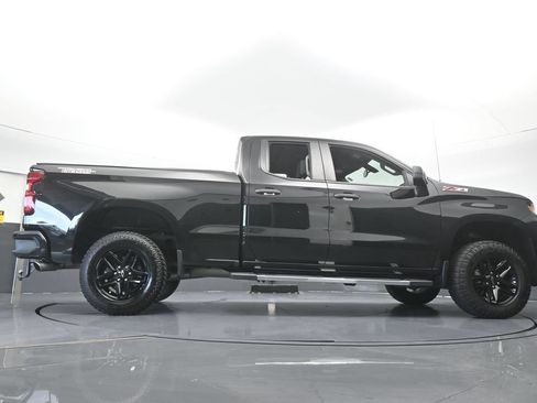 Used 2020 Chevrolet Silverado 1500 Custom Trail Boss w/ Custom Convenience Package AWD/4WD image 57