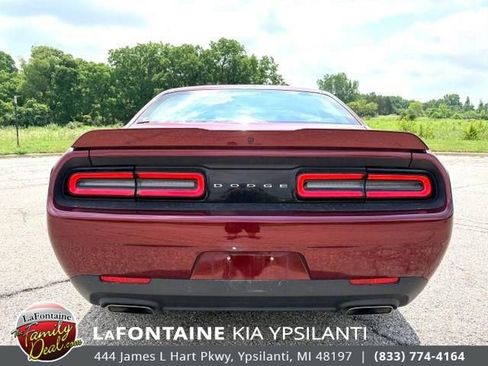 Used 2017 Dodge Challenger R/T w/ Cold Weather Group RWD image 4