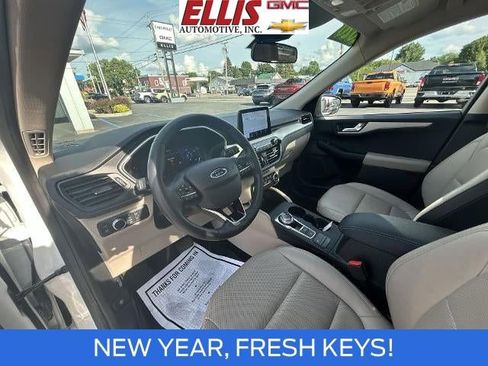 Used 2020 Ford Escape SE Sport image 10