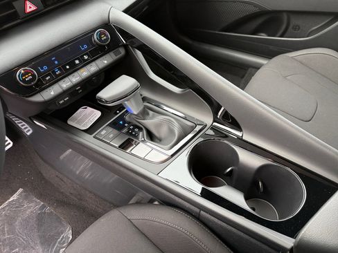 New 2026 Hyundai Elantra SEL Sport Premium image 13