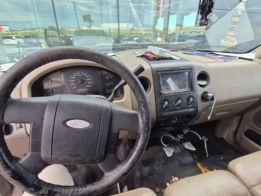 Used 2005 Ford F150 STX RWD image 11