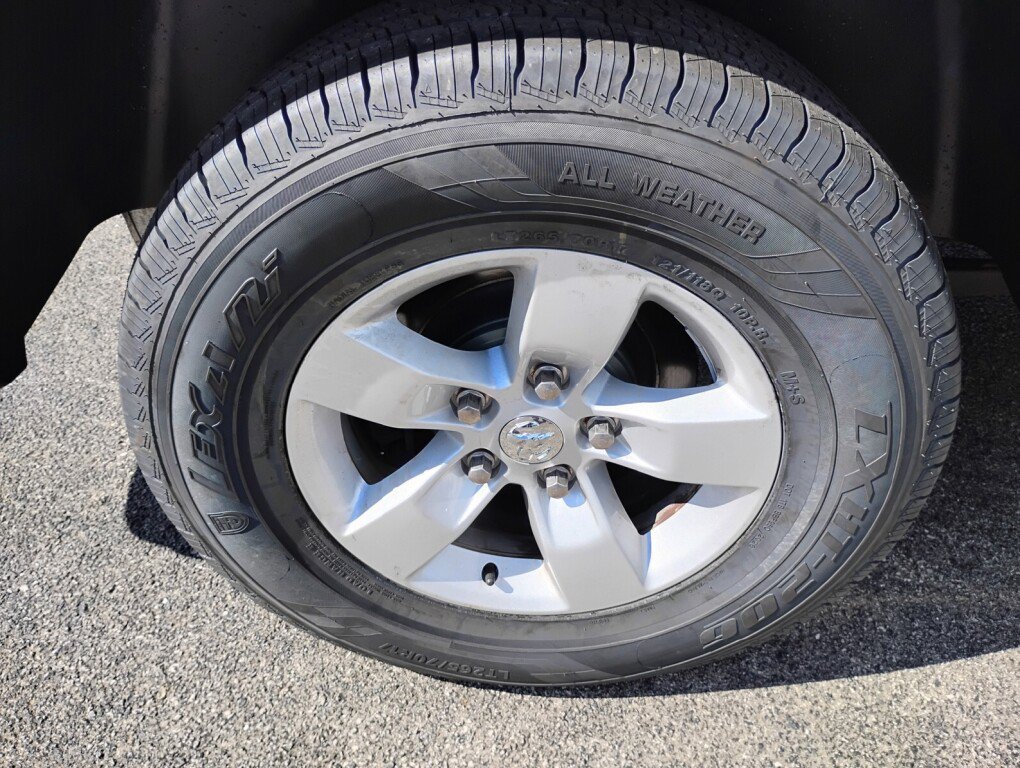 Used 2017 RAM 1500 Classic SLT AWD/4WD image 23