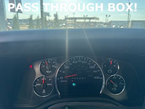 Used 2018 Chevrolet Express 3500 image 28