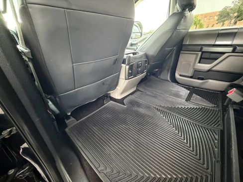 Used 2016 Ford F150 XLT w/ Equipment Group 302A Luxury AWD/4WD image 46