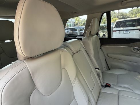 Used 2025 Volvo XC90 B5 Ultra w/ Protection Package AWD/4WD image 41
