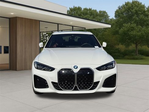 Certified 2023 BMW i4 eDrive40 w/ M Sport Package image 4
