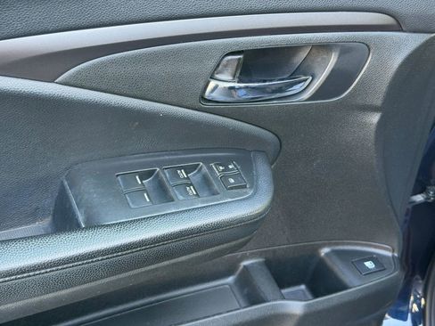 Used 2020 Honda Passport Sport image 32