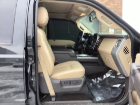 Used 2015 Ford F250 Lariat w/ Lariat Ultimate Package image 10