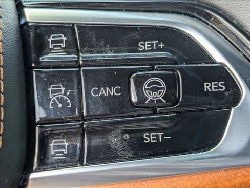 Used 2024 Jeep Grand Cherokee L Summit AWD/4WD image 14