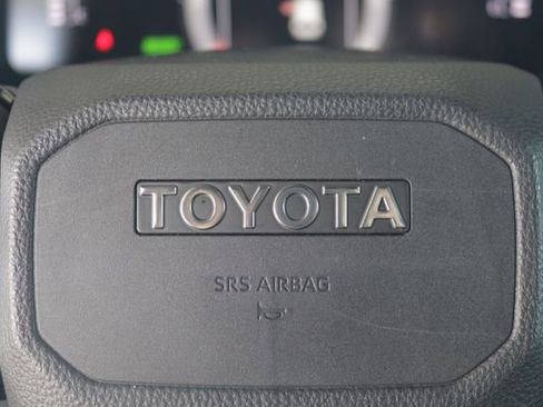 Used 2024 Toyota Land Cruiser image 16