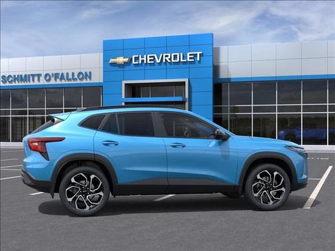 New 2026 Chevrolet Trax RS w/ Driver Confidence Package FWD image 5