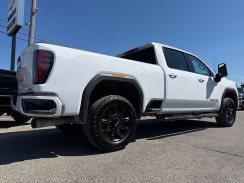 Used 2025 GMC Sierra 2500 AT4 AWD/4WD image 7