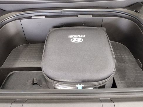 New 2026 Hyundai Ioniq 9 Calligraphy image 6