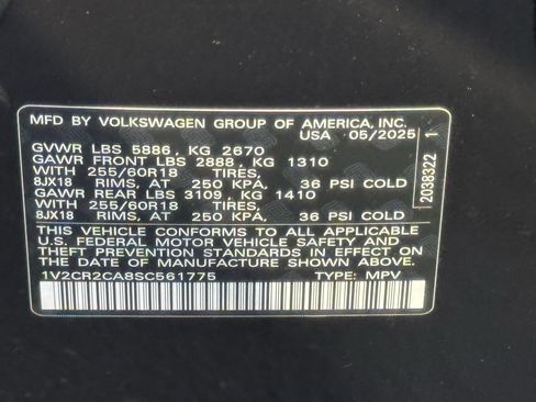 Used 2025 Volkswagen Atlas Peak Edition SE image 41