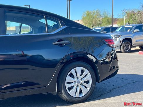 Used 2024 Nissan Sentra S FWD image 10
