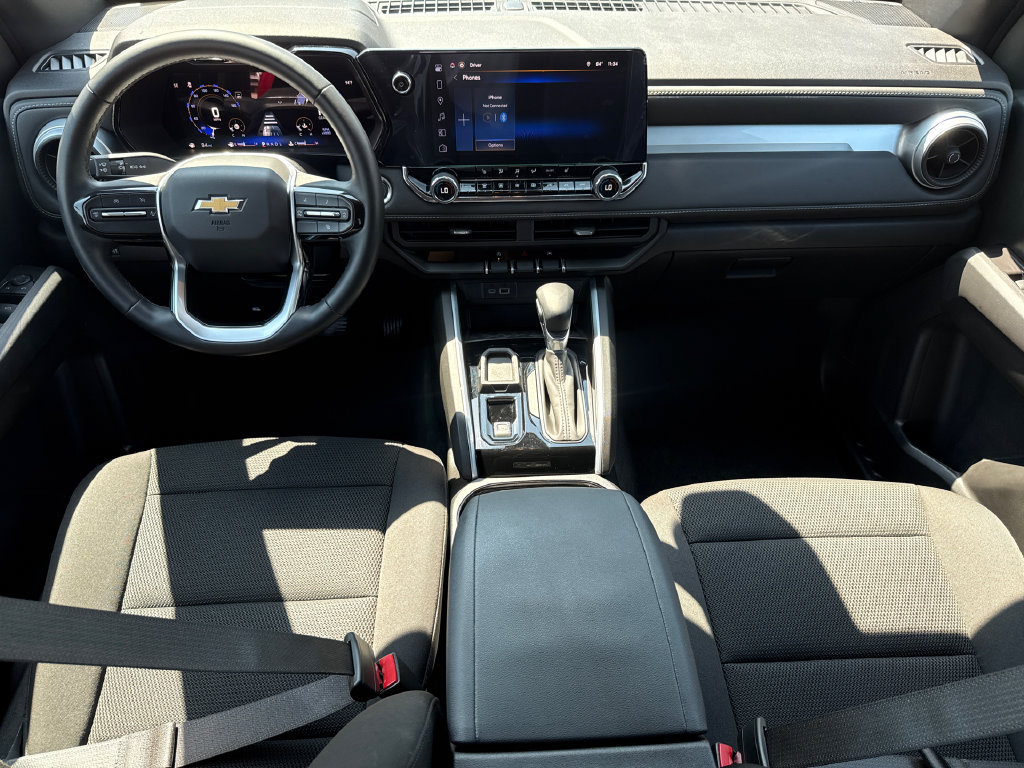 Used 2025 Chevrolet Colorado LT RWD image 11